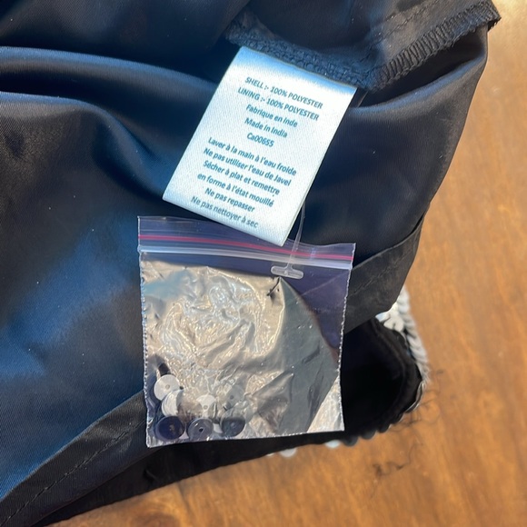 🌸Smart Set NWT shiny embellished skirt - Picture 6 of 11